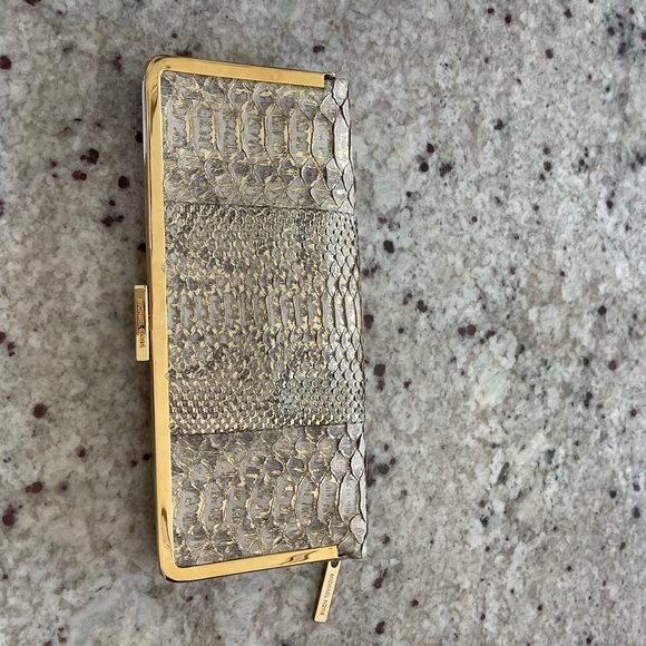 Michael Kors, Gold beige real leather clutch in snake print - Picture 6 of 7